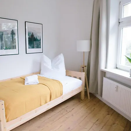 Stay-a-while I Etta - Hans I Wlan, Kostenloser Parkplatz, Waschmaschine Зебниц