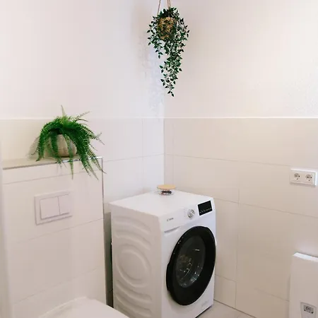 Stay-a-while I Etta - Hans I Wlan, Kostenloser Parkplatz, Waschmaschine Апартаменты Зебниц