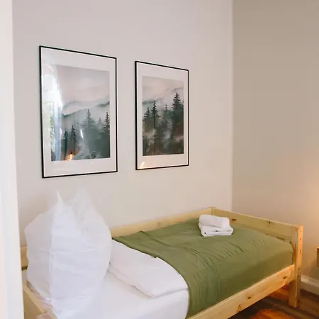 Stay-a-while I Etta - Hans I Wlan, Kostenloser Parkplatz, Waschmaschine * Зебниц