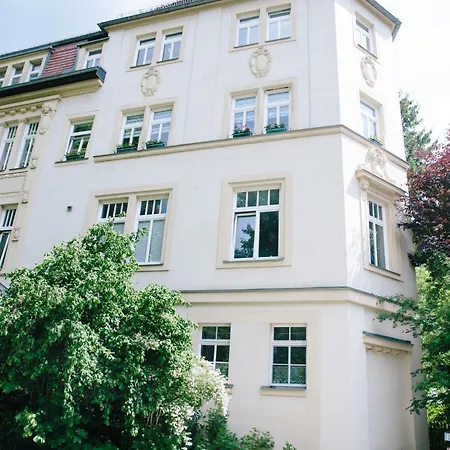 Stay-a-while I Etta - Hans I Wlan, Kostenloser Parkplatz, Waschmaschine Зебниц